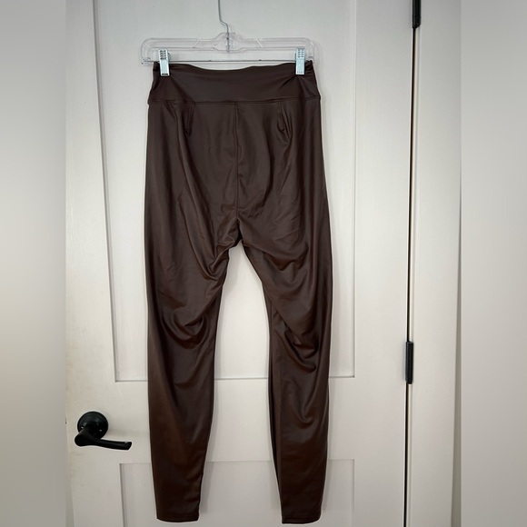 aerie offline High-Waisted Leggings - Picture 3 of 3